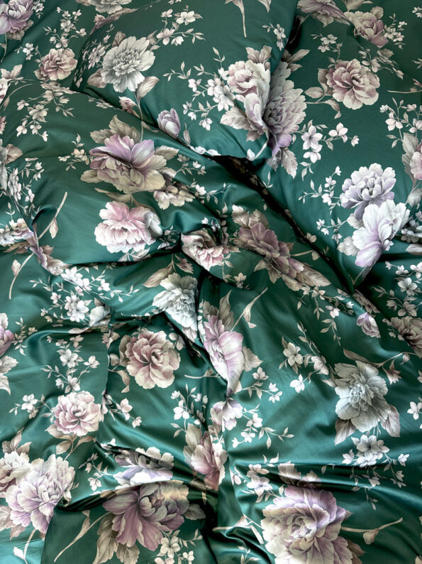 Voodilina mako-satiin 40-5009 EmeraldPeonies - Image 2