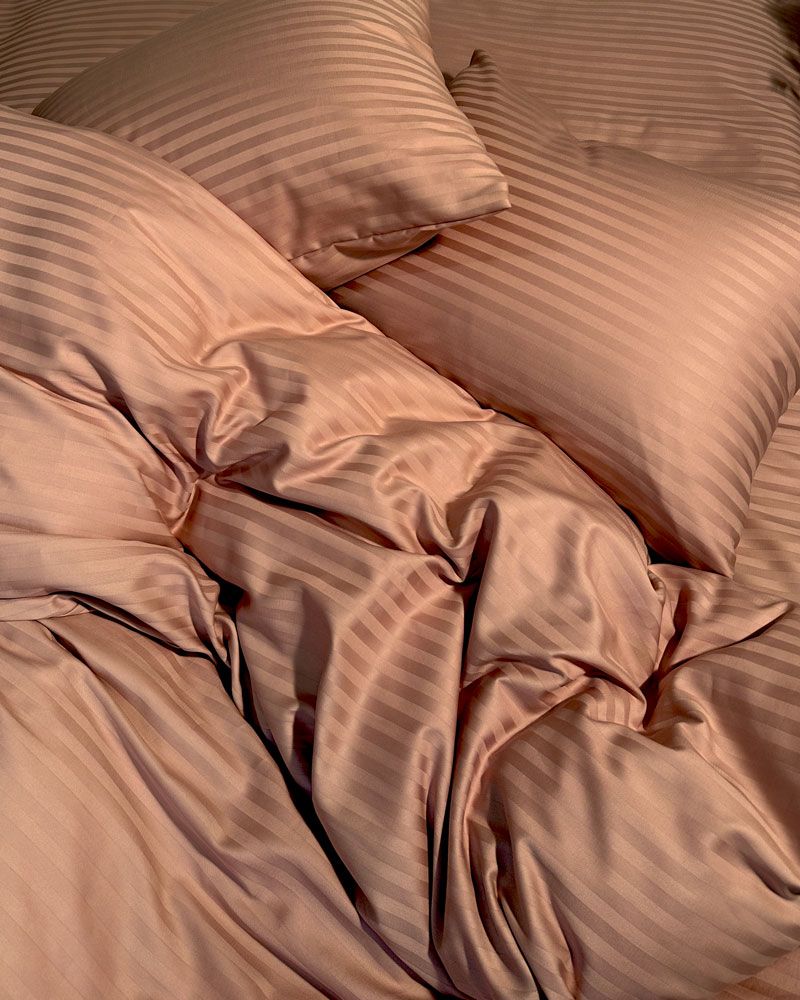 Voodipesukomplekt puuvillasatiin Triipsatiin Almond - Image 2