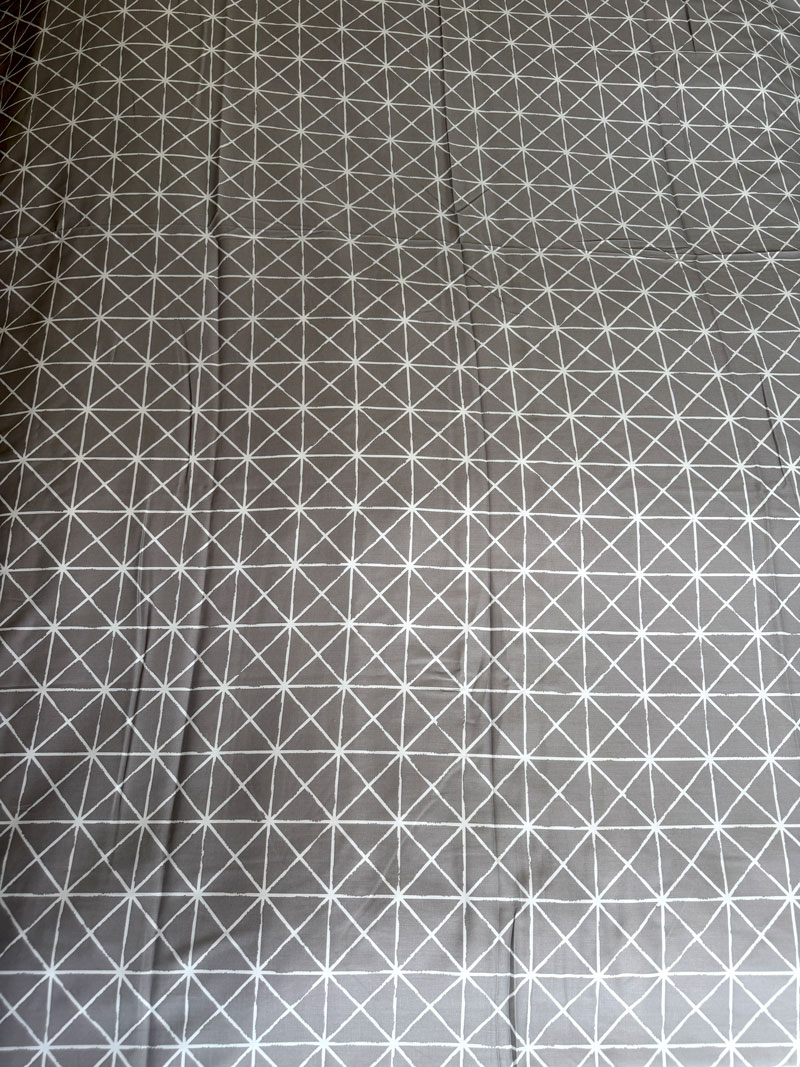 Padjapüür puuvillasatiin 30-3108 GreyTriangle - Pilt 3